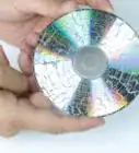 meter un CD al horno de microondas