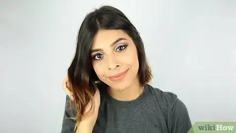 Imagen titulada Fake Bangs Step 8