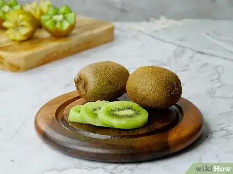 Imagen titulada Tell if a Kiwi Is Ripe Step 7