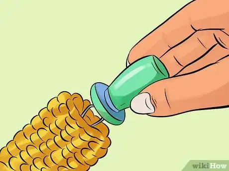 Imagen titulada Eat Corn on the Cob Step 4