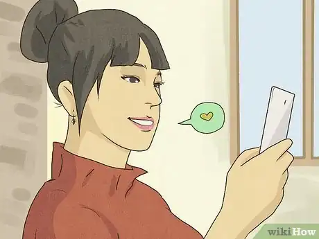 Imagen titulada Restart a Conversation with a Guy Step 4