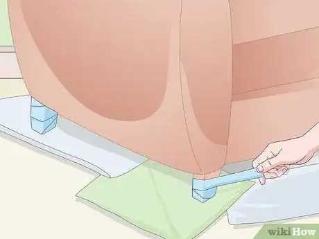 Imagen titulada Dye a Leather Couch Step 4