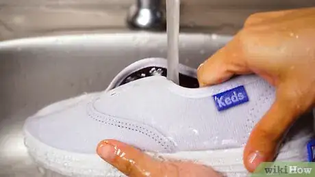 Imagen titulada Clean Keds Step 8