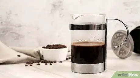 Imagen titulada Make Espresso Beverages With a French Press Step 8