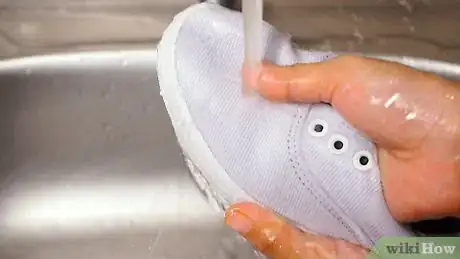 Imagen titulada Clean Keds Step 5