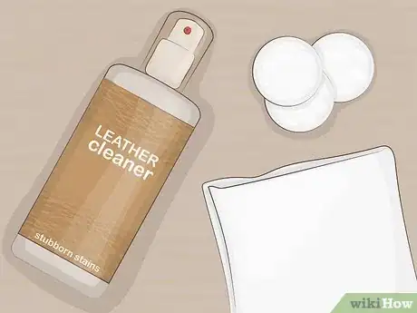 Imagen titulada Remove Jean Stains from Leather Step 3