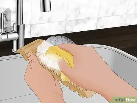 Imagen titulada Make Ice Cubes with an Ice Tray Step 2