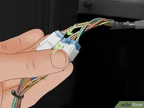 Imagen titulada Install a Car Stereo Step 13