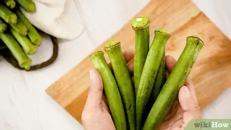 Imagen titulada Clean Okra Step 5