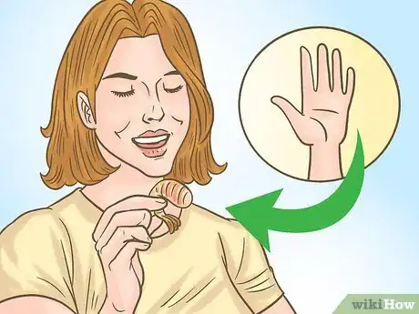 Imagen titulada Eat Shrimp Step 2