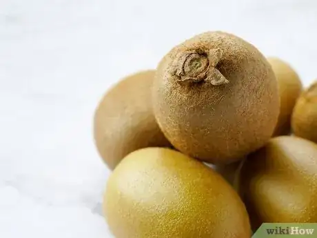 Imagen titulada Tell if a Kiwi Is Ripe Step 3