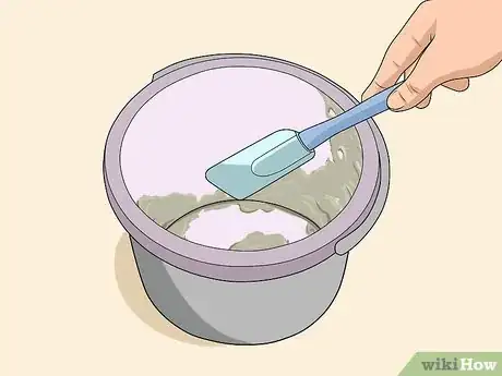 Imagen titulada Clean a Wax Pot Step 6