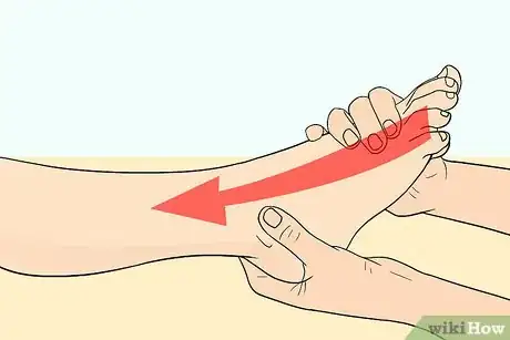 Imagen titulada Give a Foot Massage Step 1
