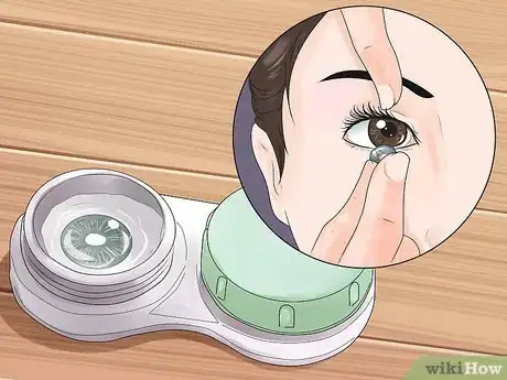 Imagen titulada Comfort a Sore and Itchy Eye Step 12