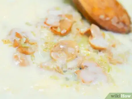 Imagen titulada Make Mushroom Sauce Step 10