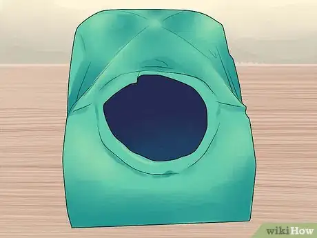 Imagen titulada Make a Simple Cat's Bed Step 5