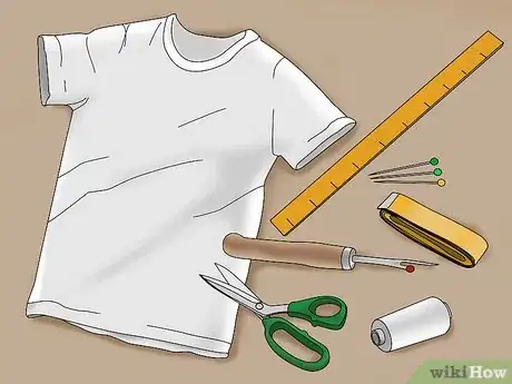 Imagen titulada Cut a T Shirt Into a V Neck Step 1