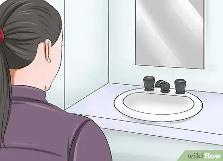 Imagen titulada Give a Cat an Enema at Home Step 7