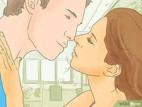 Imagen titulada Get a Kiss on the First Date Step 14