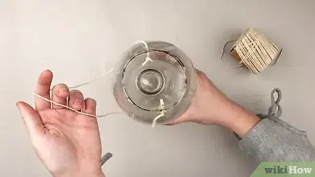 Imagen titulada Make a Wasp Trap Step 8