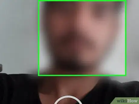 Imagen titulada Face Swap on Snapchat Step 2