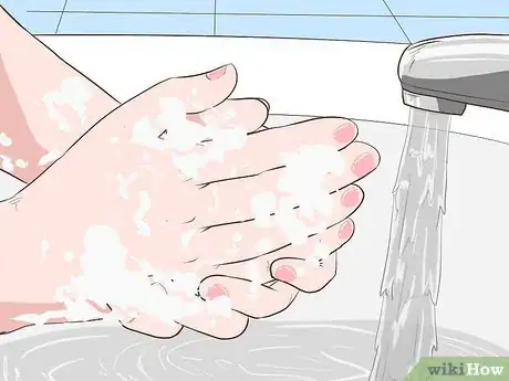 Imagen titulada Insert Progesterone Suppositories Without an Applicator Step 9