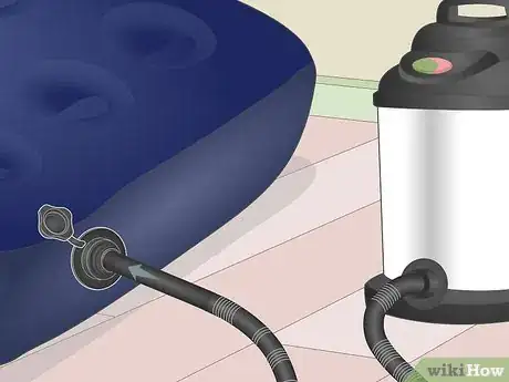 Imagen titulada Fill an Air Mattress Without a Pump Step 2