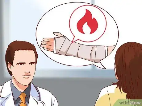 Imagen titulada Apply a Cast to a Broken Arm Step 10