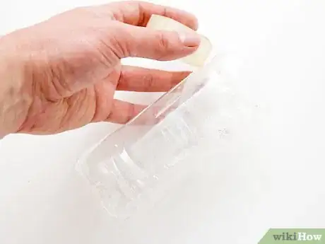 Imagen titulada Make a Fly Trap Step 4