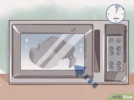 Imagen titulada Recycle Your Socks Step 7