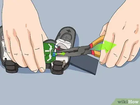 Imagen titulada Fix a PS3 Controller Step 3
