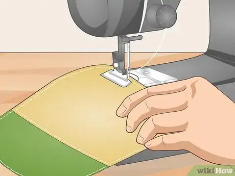Imagen titulada Hang Your Phone While Charging It Step 16
