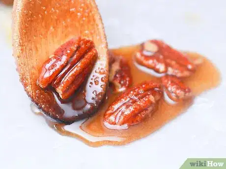 Imagen titulada Make Candied Pecans Step 10
