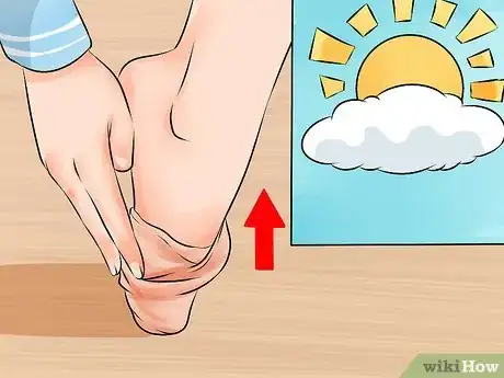 Imagen titulada Put on Compression Stockings Step 1