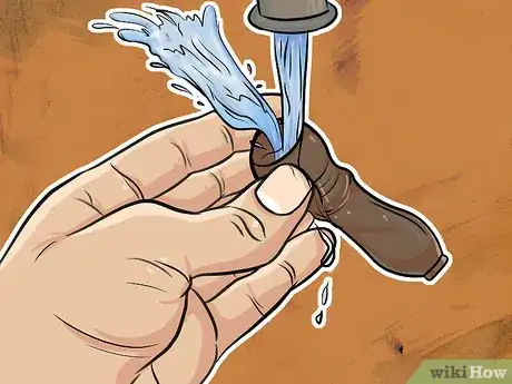 Imagen titulada Clean a Bubbler Pipe Step 7