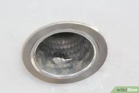 Imagen titulada Install Recessed Lighting Step 15