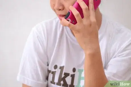 Imagen titulada Protect Yourself when Using a Cell Phone Step 3