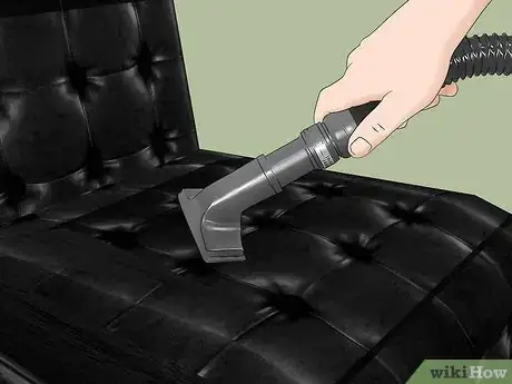 Imagen titulada Clean Patent Leather Step 8