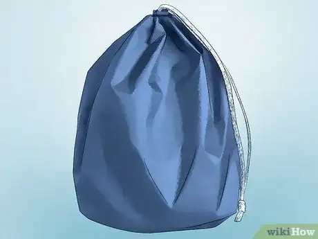 Imagen titulada Pack a Sleeping Bag Step 1