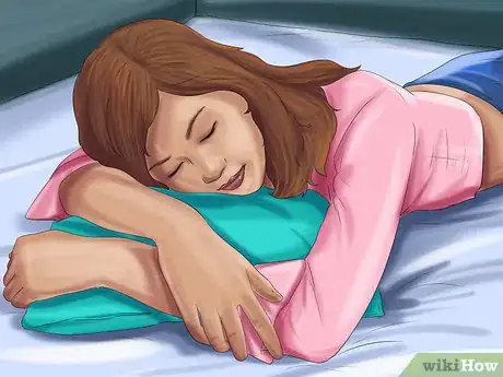 Imagen titulada Get a Comfortable Night's Sleep Step 10