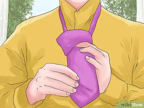 Imagen titulada Tie a Knit Tie Step 6