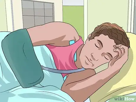 Imagen titulada Relieve Pain from Clavicle Fracture Step 5