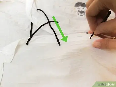 Imagen titulada Make a Pirate Shirt Step 5