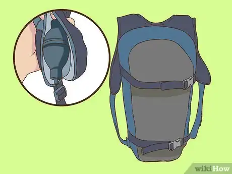 Imagen titulada Choose and Use a Hydration Pack Step 7