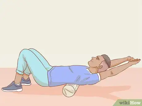 Imagen titulada Crack Your Neck Step 14