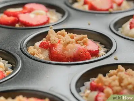 Imagen titulada Make Muffins Step 14