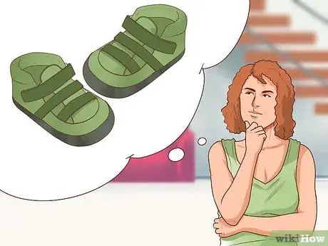 Imagen titulada Put Shoes on a One Year Old Step 1