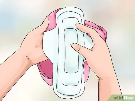 Imagen titulada Change a Heavy Flow Menstrual Pad Step 6