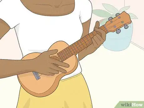 Imagen titulada Play the Ukulele Step 1