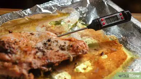 Imagen titulada Make Juicy Chicken Breasts Step 9